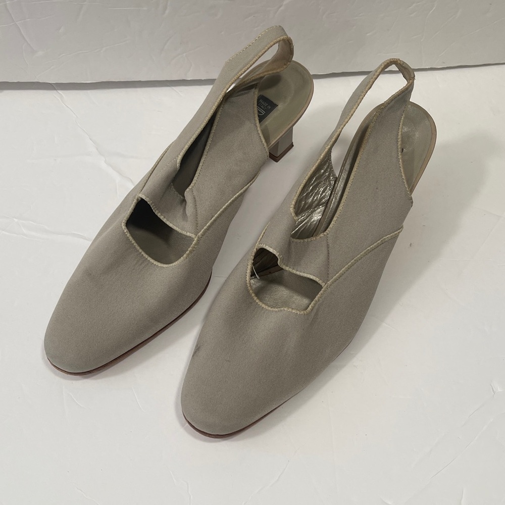Prevata CLOSED TOE PUMPS (Made in Italy)